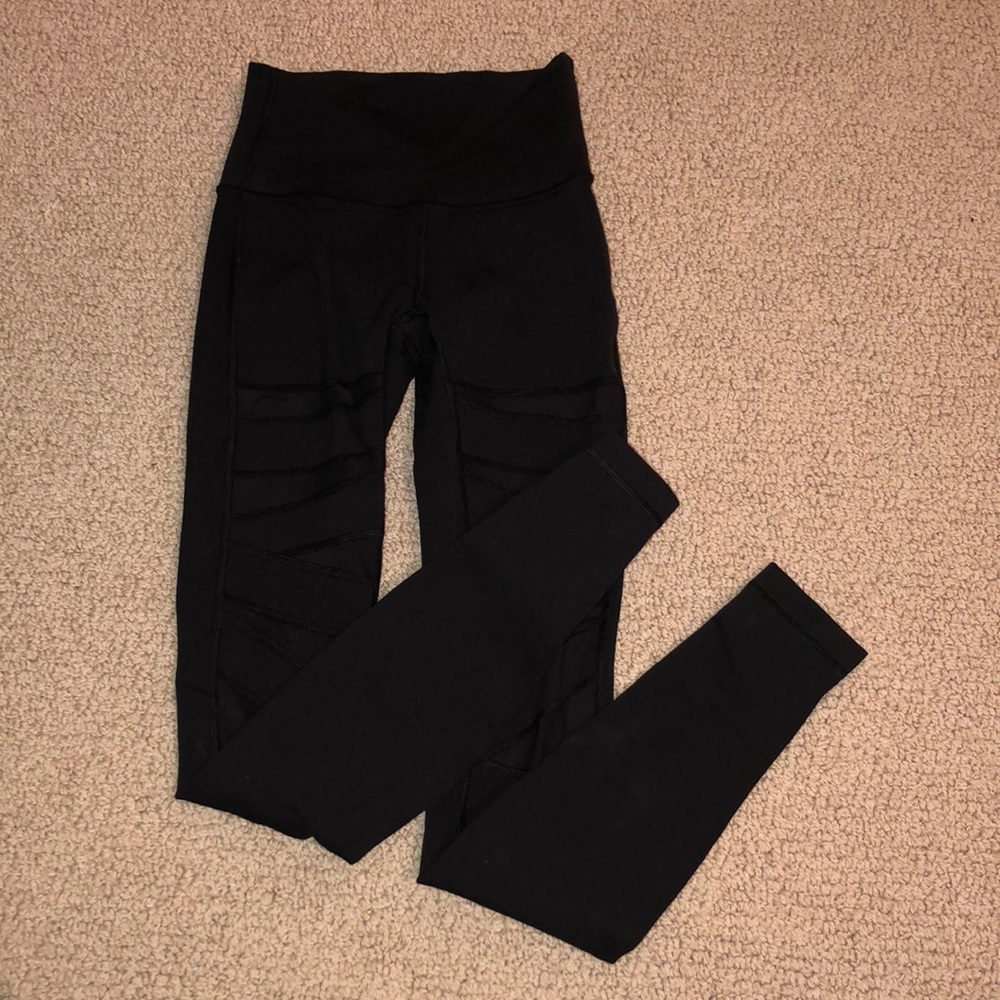 Lululemon mesh leggings size 2!